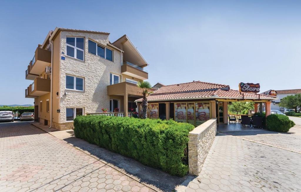 Apartments Mikulic Biograd Na Moru Exterior photo