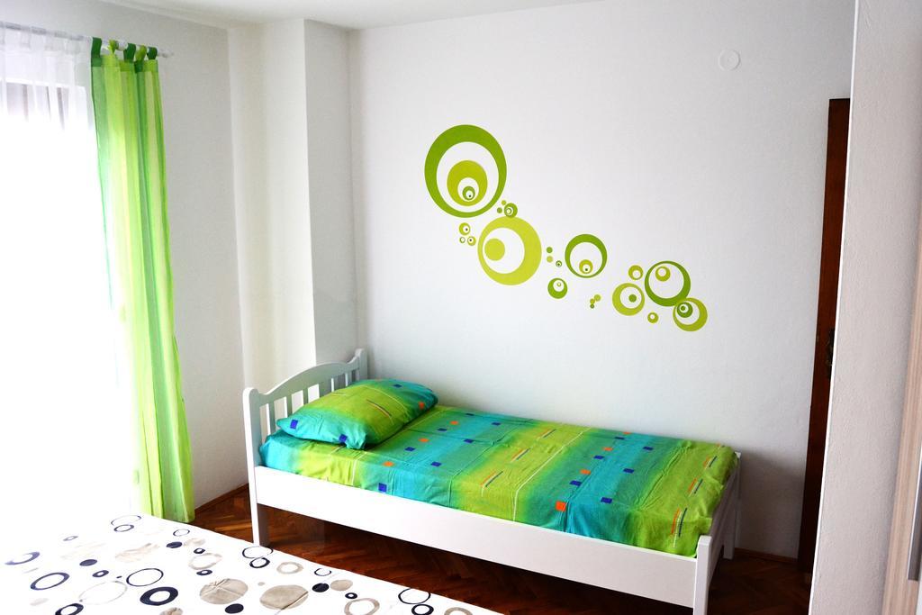 Apartments Mikulic Biograd Na Moru Exterior photo